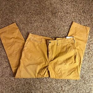 American Eagle - Slim Straight Khakis - Flex - Size 42X32